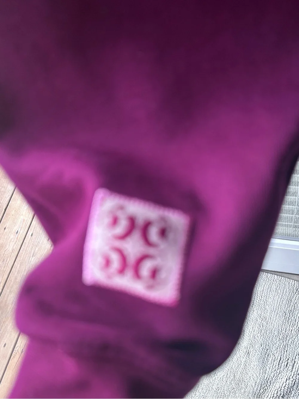 Glossier Limited Edition Holiday Raspberry Purple/Pink Hoodie w/Satin Ribbon.XL
